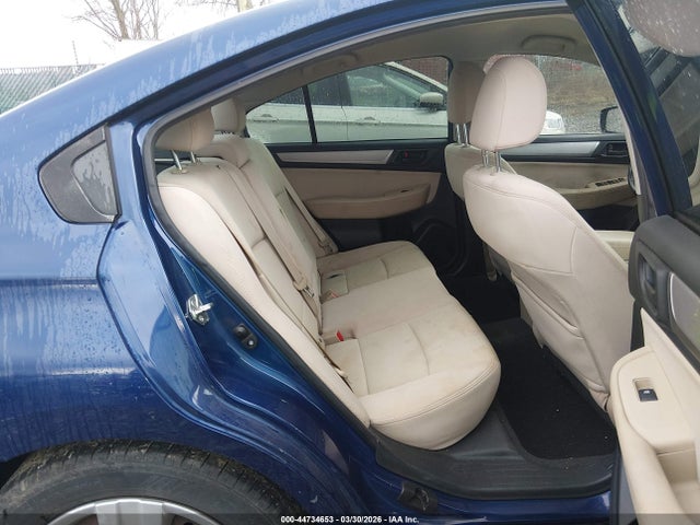 2015 Subaru Legacy 2.5i მანქანა იყიდება აუქციონზე, vin: 4S3BNAA62F3061800, აუქციონის ნომერი: 44734653