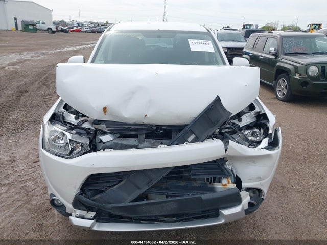 Продаж на аукціоні авто 2015 Mitsubishi Outlander Se, vin: JA4AD3A3XFZ013727, номер лоту: 44734662
