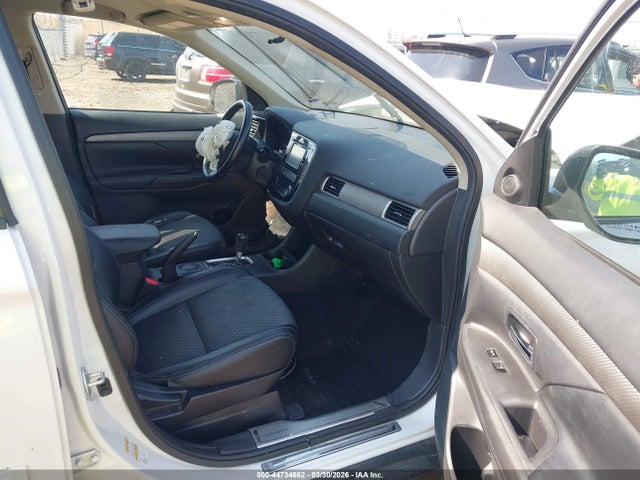 Продаж на аукціоні авто 2015 Mitsubishi Outlander Se, vin: JA4AD3A3XFZ013727, номер лоту: 44734662