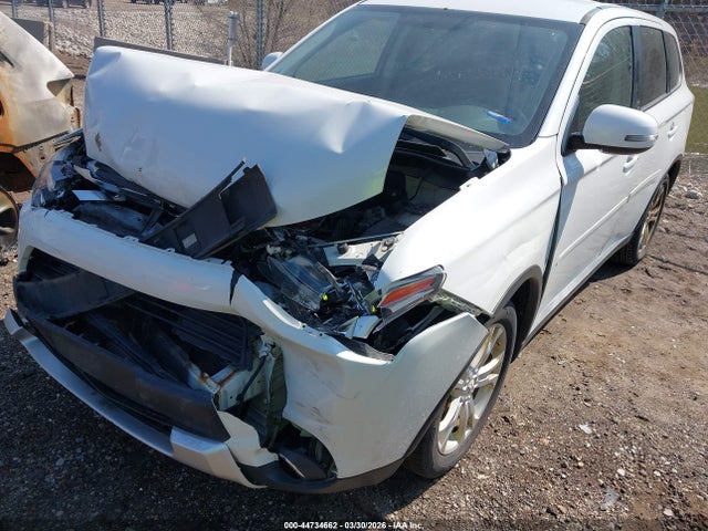 Продаж на аукціоні авто 2015 Mitsubishi Outlander Se, vin: JA4AD3A3XFZ013727, номер лоту: 44734662