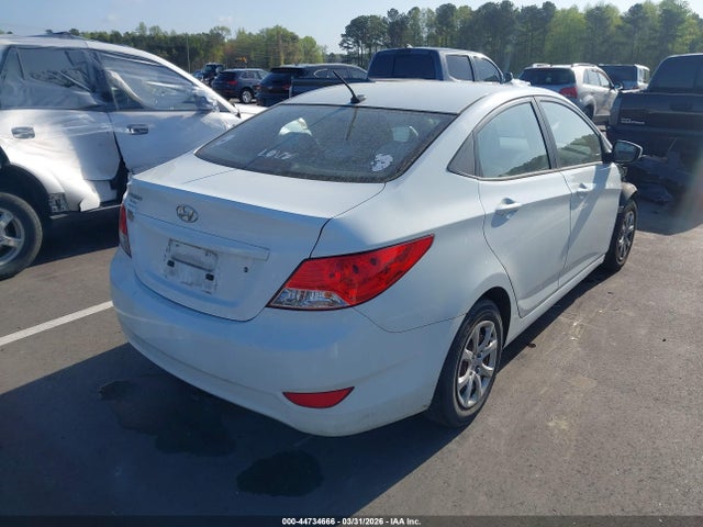 2014 HYUNDAI ACCENT KMHCT4AE2EU665337 Photo 3