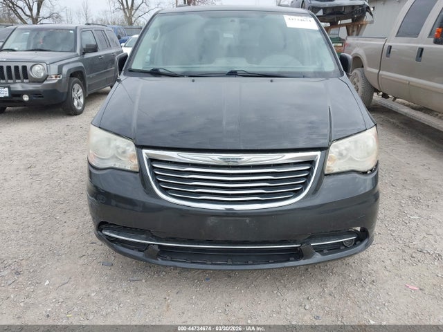 2011 Chrysler Town & Country Touring მანქანა იყიდება აუქციონზე, vin: 2A4RR5DG2BR771497, აუქციონის ნომერი: 44734674