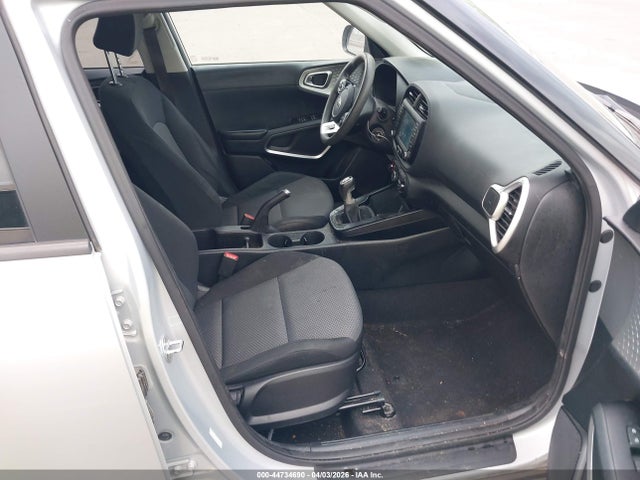 2021 KIA SOUL KNDJ22AU0M7739085 Photo 4