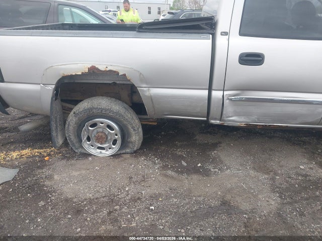 44734720 :رقم المزاد ، 1GTHK23275F948311 vin ، 2005 Gmc Sierra 2500hd Slt مزاد بيع