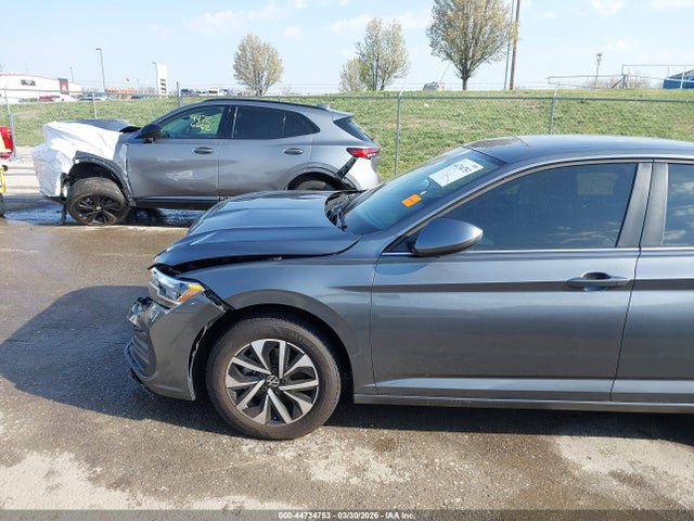 2024 Volkswagen Jetta 1.5t S მანქანა იყიდება აუქციონზე, vin: 3VW5M7BU2RM050621, აუქციონის ნომერი: 44734753
