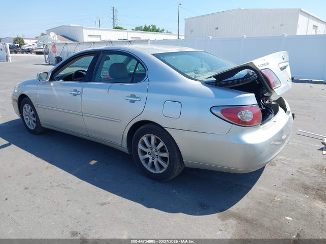 2004 LEXUS ES 330 JTHBA30G240006391 Photo 2
