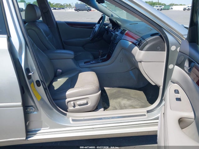 2004 LEXUS ES 330 JTHBA30G240006391 Photo 4