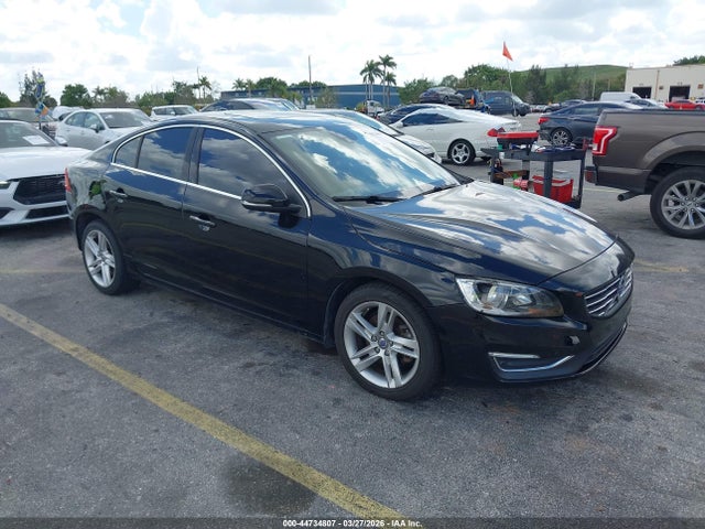 2015 VOLVO S60 YV126MFK0F1344996