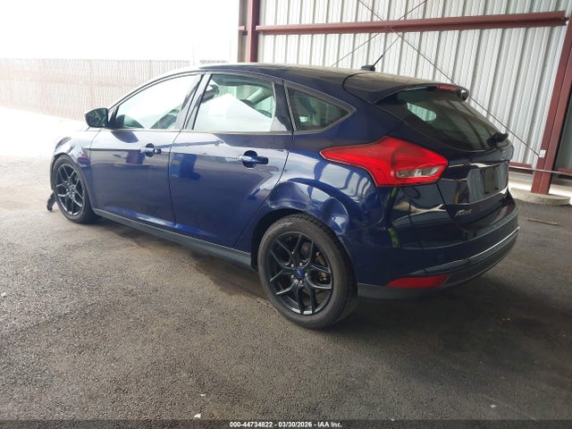 Ford FOCUS SE 2016 1FADP3K28GL299667 Image 3