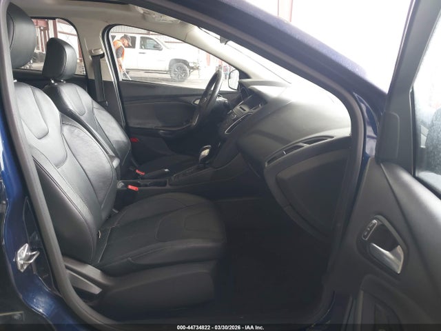 Ford FOCUS SE 2016 1FADP3K28GL299667 Image 5
