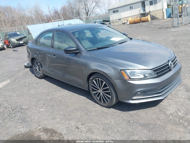 44734832 :رقم المزاد ، 3VWD17AJ9GM333901 vin ، 2016 Volkswagen Jetta 1.8t Sport مزاد بيع