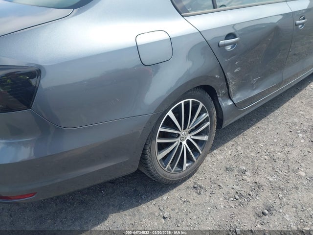 44734832 :رقم المزاد ، 3VWD17AJ9GM333901 vin ، 2016 Volkswagen Jetta 1.8t Sport مزاد بيع