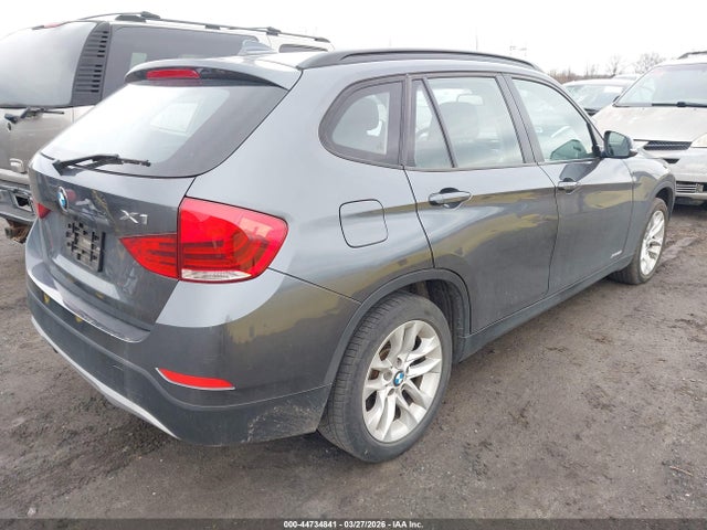 2015 BMW X1 WBAVL1C50FVY26687 Photo 3