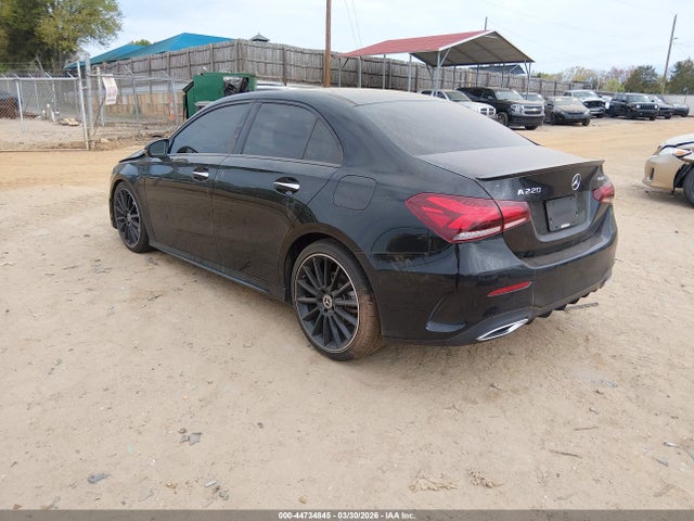 44734845 :رقم المزاد ، WDD3G4FB3KW020256 vin ، 2019 Mercedes-benz A 220 4matic مزاد بيع