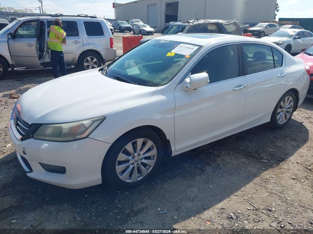 Продажа на аукционе авто 2015 Honda Accord Ex-l, vin: 1HGCR2F82FA061415, номер лота: 44734848