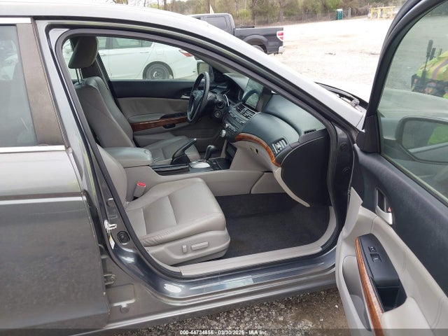 44734856 :رقم المزاد ، 1HGCP2F81BA040667 vin ، 2011 Honda Accord 2.4 Ex-l مزاد بيع