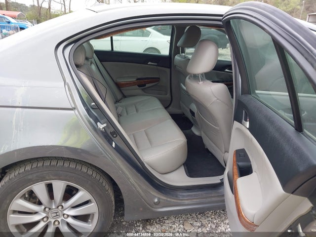 44734856 :رقم المزاد ، 1HGCP2F81BA040667 vin ، 2011 Honda Accord 2.4 Ex-l مزاد بيع