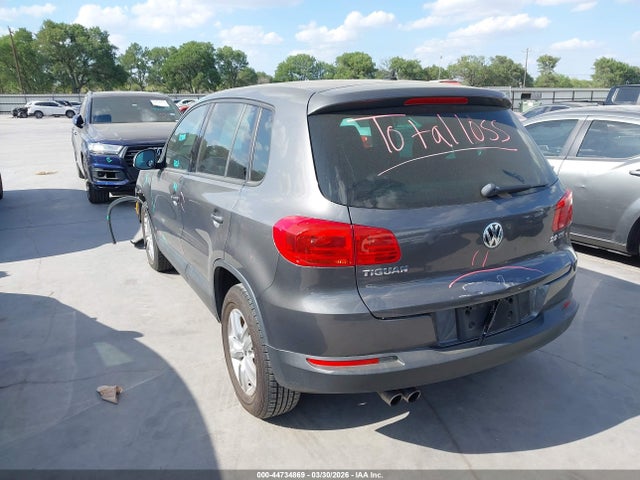 2012 Volkswagen Tiguan S მანქანა იყიდება აუქციონზე, vin: WVGAV7AX0CW004105, აუქციონის ნომერი: 44734869