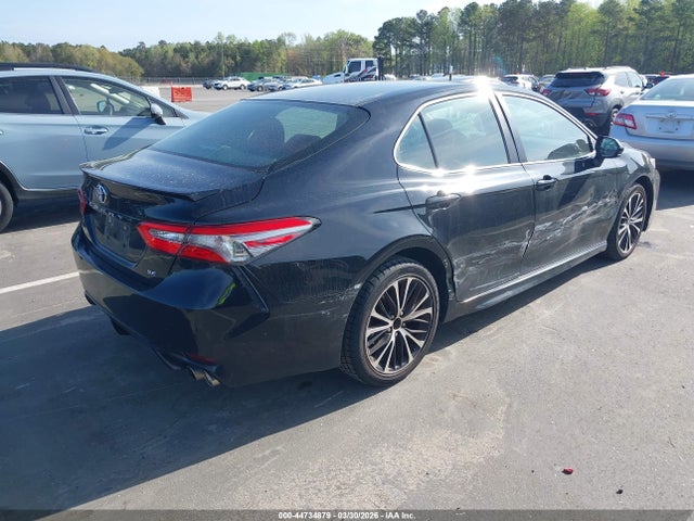 2018 Toyota Camry Se მანქანა იყიდება აუქციონზე, vin: 4T1B11HK5JU081018, აუქციონის ნომერი: 44734879