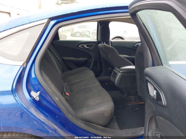 44734905 :رقم المزاد ، 1C3CCCAB9FN751071 vin ، 2015 Chrysler 200 Limited مزاد بيع