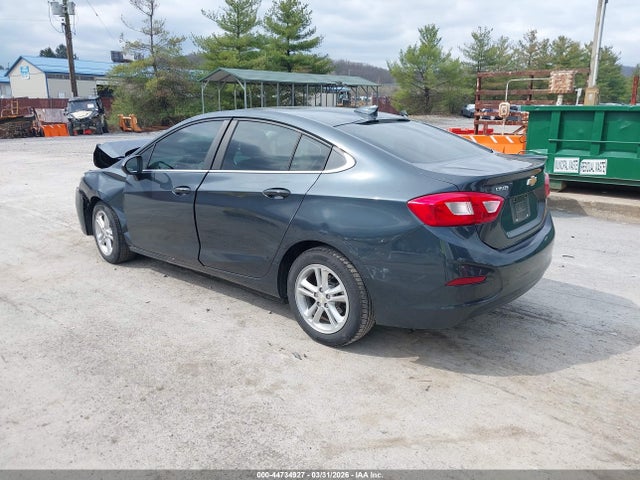 2017 CHEVROLET CRUZE 1G1BE5SM3H7169674 Photo 2