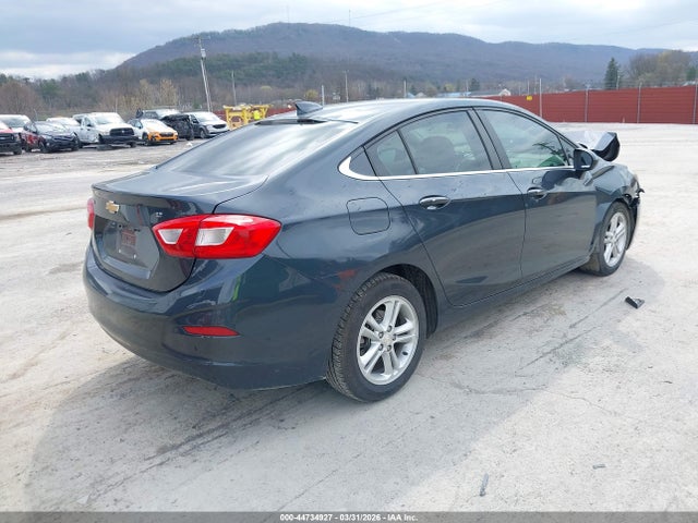2017 CHEVROLET CRUZE 1G1BE5SM3H7169674 Photo 3