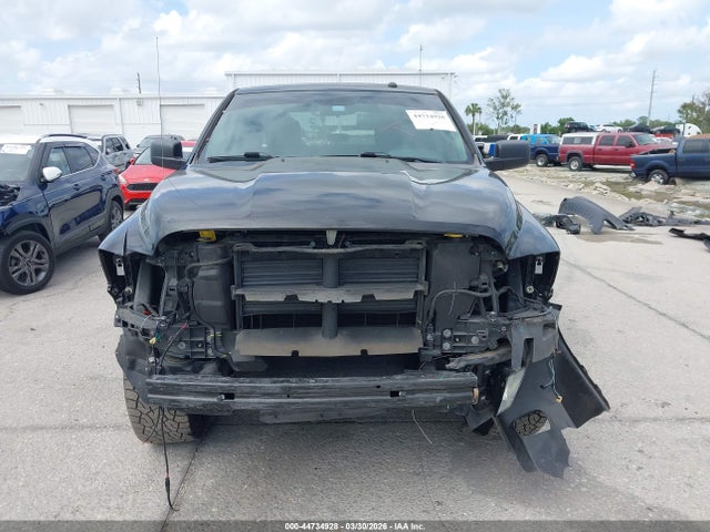 44734928 :رقم المزاد ، 3C6RR6KT7JG264246 vin ، 2018 Ram 1500 Express  4x2 5'7 Box مزاد بيع