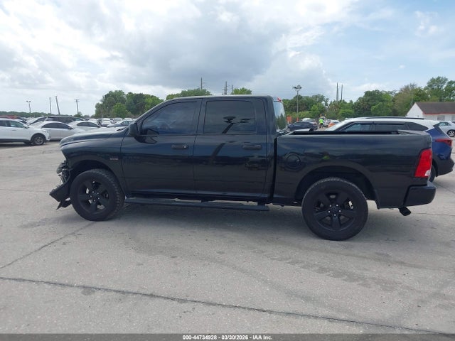 44734928 :رقم المزاد ، 3C6RR6KT7JG264246 vin ، 2018 Ram 1500 Express  4x2 5'7 Box مزاد بيع