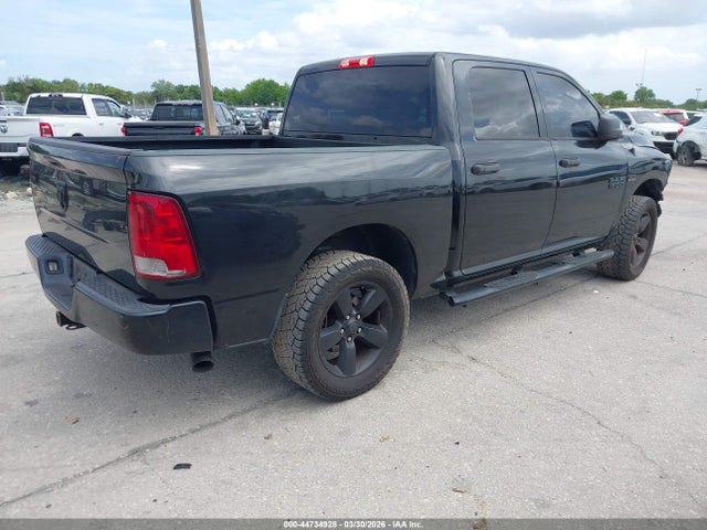 44734928 :رقم المزاد ، 3C6RR6KT7JG264246 vin ، 2018 Ram 1500 Express  4x2 5'7 Box مزاد بيع