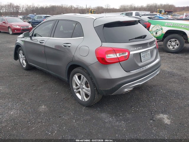 2016 MERCEDES-BENZ GLA 250 WDCTG4GB1GJ224979 Photo 2