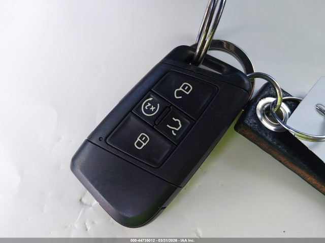 2019 VOLKSWAGEN ATLAS 1V2WR2CA3KC609907 Photo 10