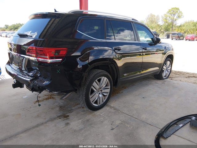 2019 VOLKSWAGEN ATLAS 1V2WR2CA3KC609907 Photo 3