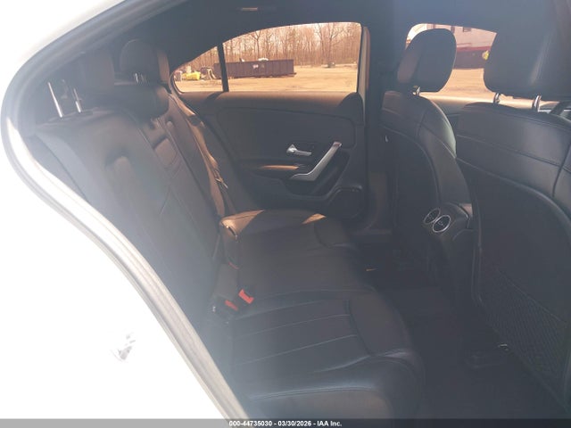 44735030 :رقم المزاد ، WDD3G4EB7KW029172 vin ، 2019 Mercedes-benz A 220 مزاد بيع