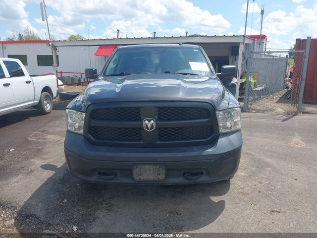 44735034 :رقم المزاد ، 3C6RR7KG7LG270138 vin ، 2020 Ram 1500 Classic Tradesman  4x4 5'7 Box مزاد بيع