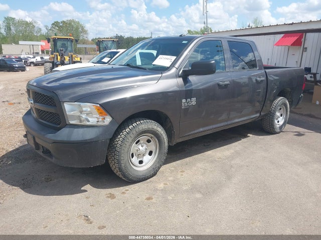 44735034 :رقم المزاد ، 3C6RR7KG7LG270138 vin ، 2020 Ram 1500 Classic Tradesman  4x4 5'7 Box مزاد بيع