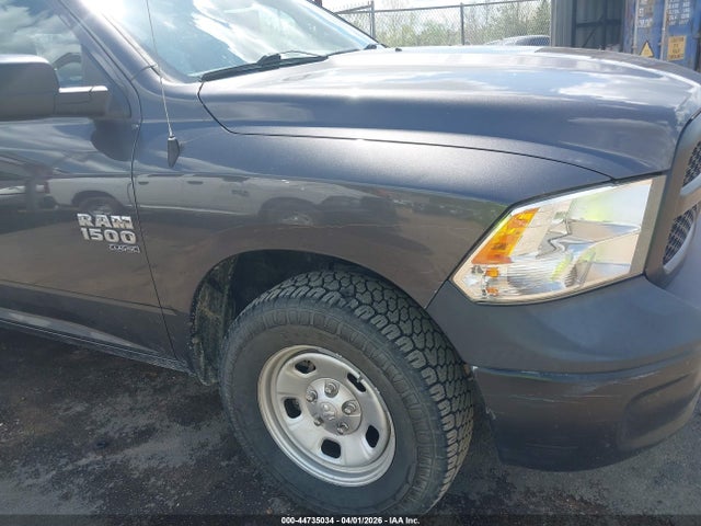 44735034 :رقم المزاد ، 3C6RR7KG7LG270138 vin ، 2020 Ram 1500 Classic Tradesman  4x4 5'7 Box مزاد بيع