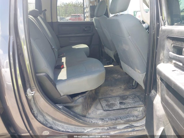 44735034 :رقم المزاد ، 3C6RR7KG7LG270138 vin ، 2020 Ram 1500 Classic Tradesman  4x4 5'7 Box مزاد بيع