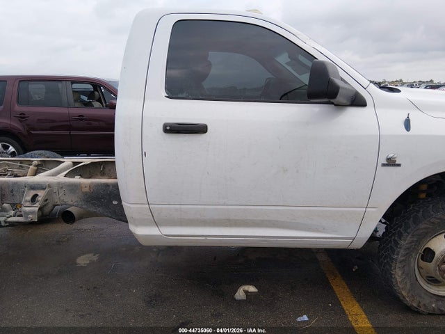 44735060 :رقم المزاد ، 3C7WDTAL0CG280644 vin ، 2012 Ram 3500 Chassis St/slt مزاد بيع