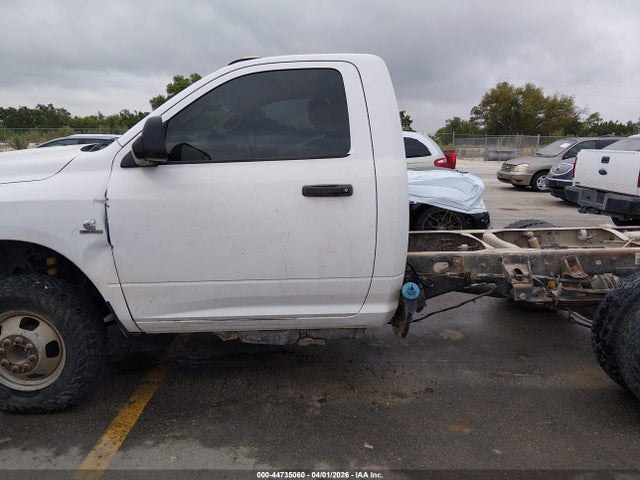 44735060 :رقم المزاد ، 3C7WDTAL0CG280644 vin ، 2012 Ram 3500 Chassis St/slt مزاد بيع