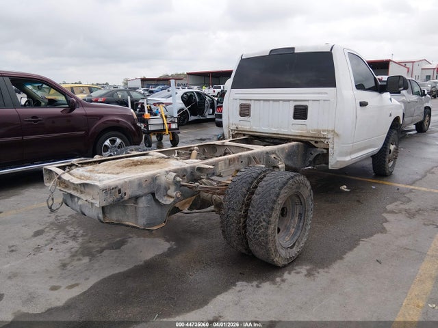 44735060 :رقم المزاد ، 3C7WDTAL0CG280644 vin ، 2012 Ram 3500 Chassis St/slt مزاد بيع