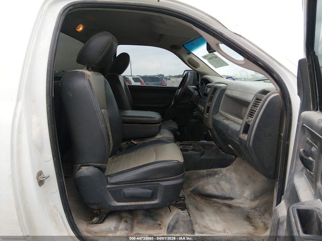 44735060 :رقم المزاد ، 3C7WDTAL0CG280644 vin ، 2012 Ram 3500 Chassis St/slt مزاد بيع