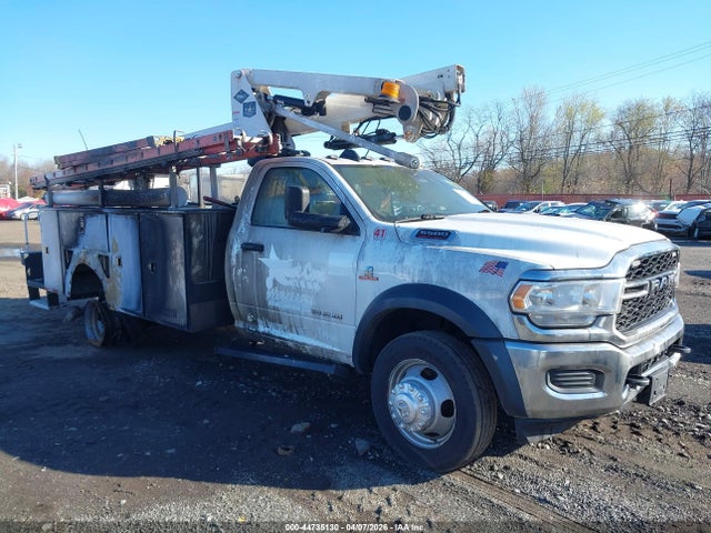 44735130 :رقم المزاد ، 3C7WRNBL4NG355053 vin ، 2022 Ram 5500 Chassis Tradesman/slt مزاد بيع