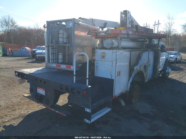 44735130 :رقم المزاد ، 3C7WRNBL4NG355053 vin ، 2022 Ram 5500 Chassis Tradesman/slt مزاد بيع