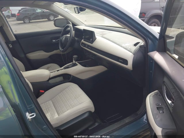 2025 HONDA HR-V 3CZRZ1H36SM712802 Photo 4