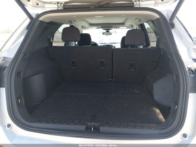 3GNAXUEV2NL268156 Chevrolet Equinox Awd Lt