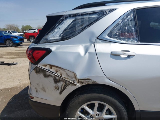 3GNAXUEV2NL268156 Chevrolet Equinox Awd Lt