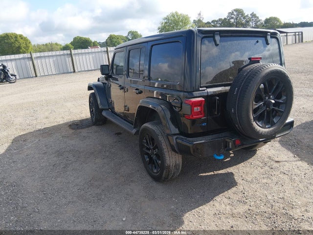 44735225 :رقم المزاد ، 1C4JJXP6XMW759813 vin ، 2021 Jeep Wrangler 4xe Unlimited High Altitude 4x4 مزاد بيع