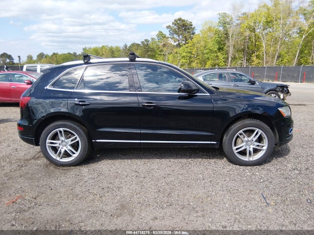 Auction sale of the 2017 Audi Q5 2.0t Premium, vin: WA1C2AFP3HA088852, lot number: 44735275