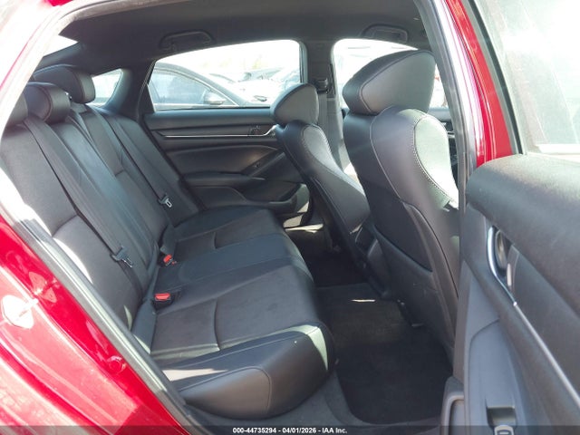 44735294 :رقم المزاد ، 1HGCV1F32KA088327 vin ، 2019 Honda Accord Sport مزاد بيع