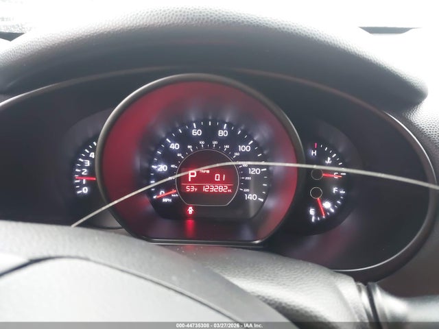 2017 Kia Soul მანქანა იყიდება აუქციონზე, vin: KNDJN2A26H7447548, აუქციონის ნომერი: 44735308